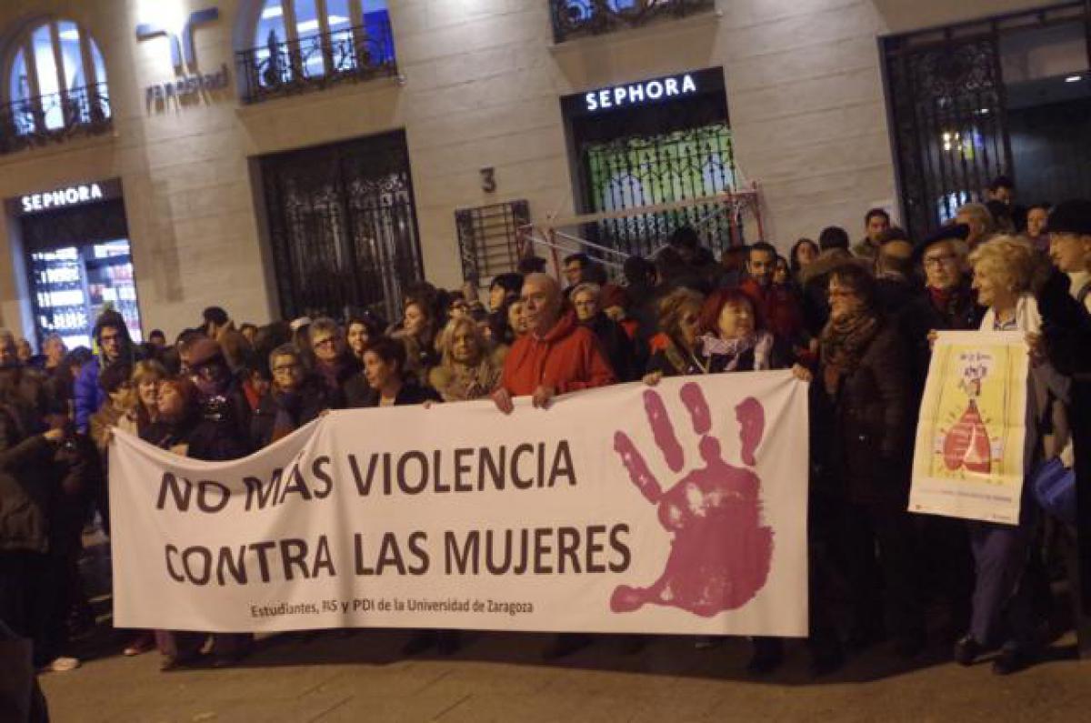 Concentracin 19 h. Plaza de Espaa Zaragoza