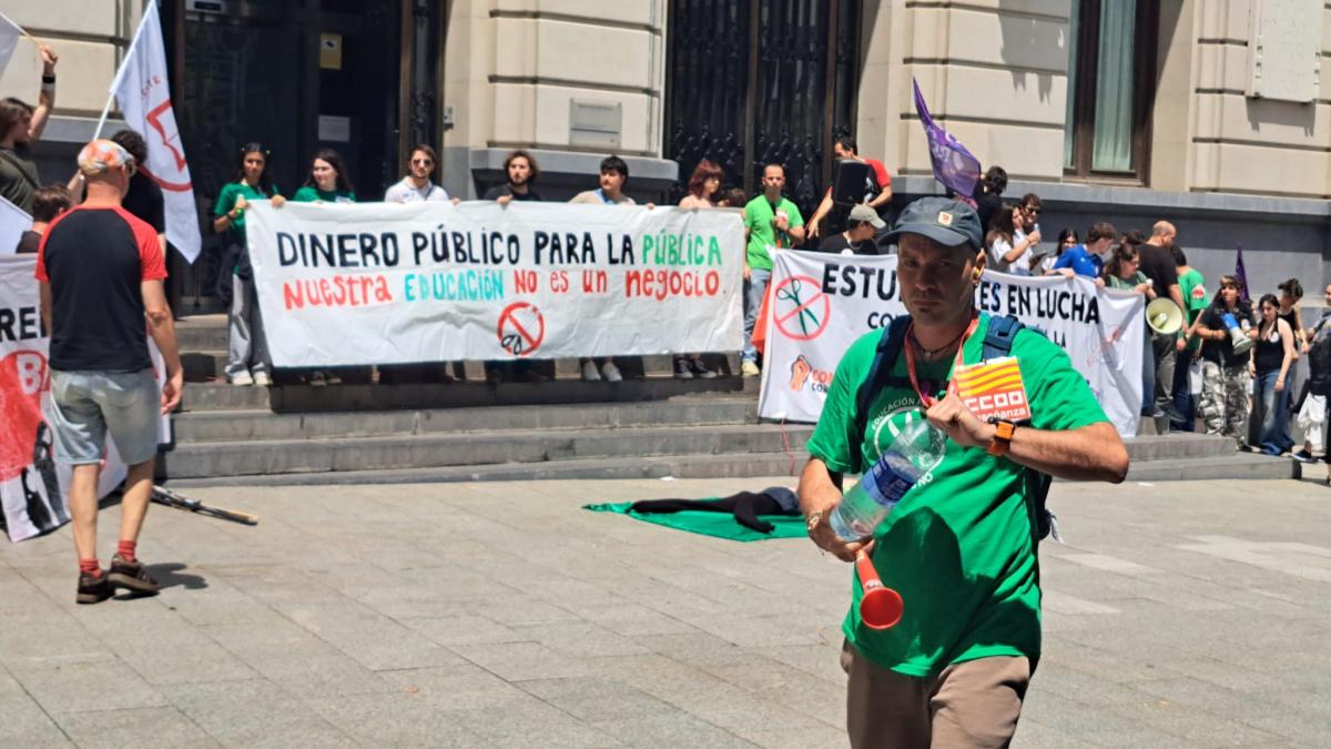 Imágenes concentración mañana 20M