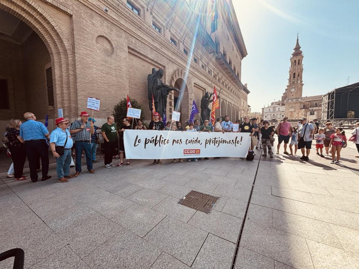 Concentracin frente al Ayuntamiento