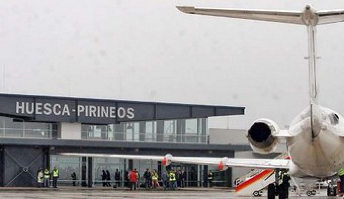 CCOO pide más personal en el servicio de extinción del aeropuerto Huesca-Pirineos